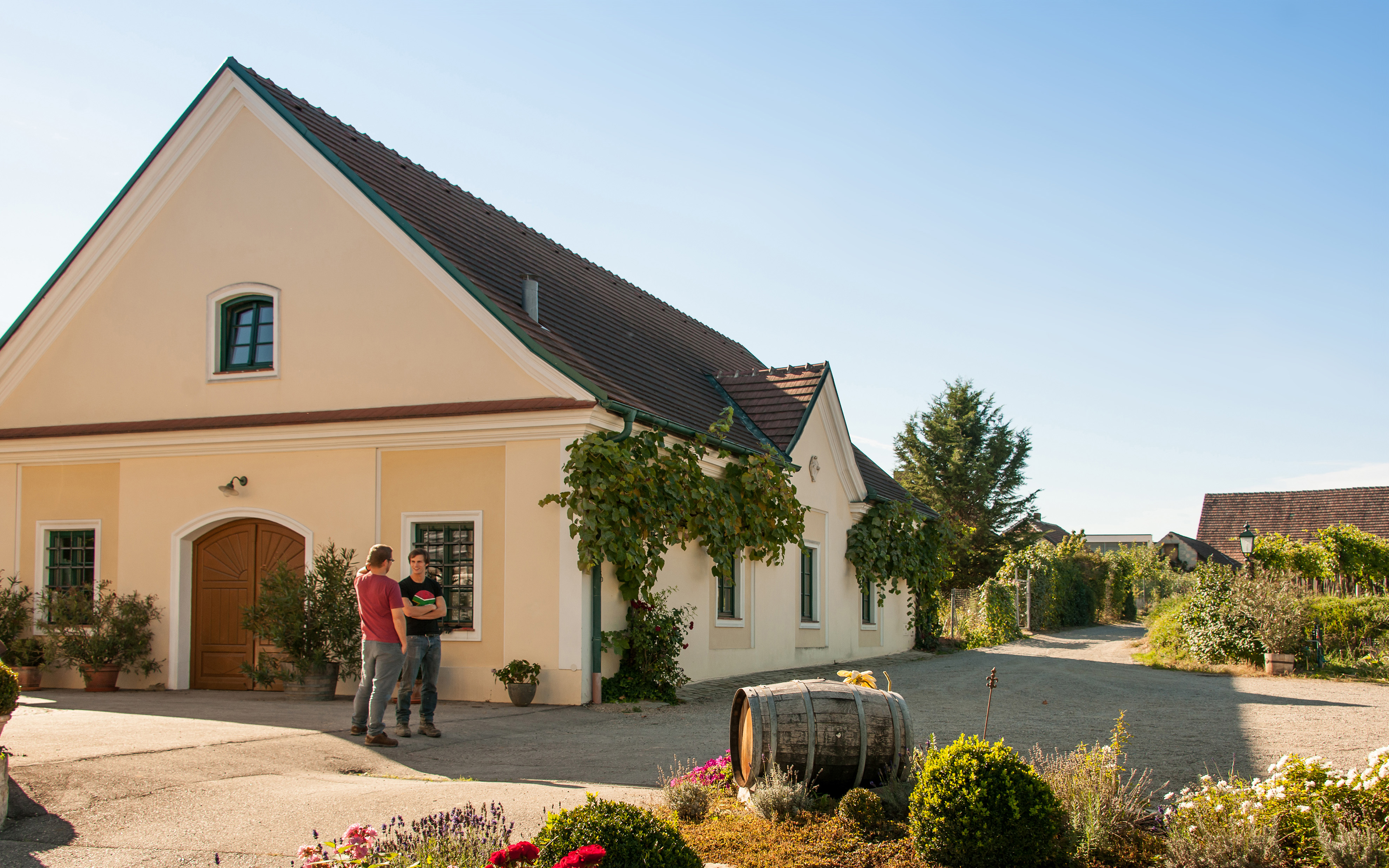 Hauptgebäude Weingut Allram, klassischer Baustil und sehr schön
